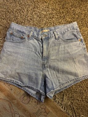 Levi 80s Mom Short